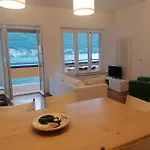Lakefront 15 Apartamento *