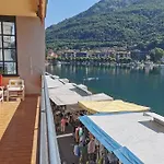 Lakefront 15 *
