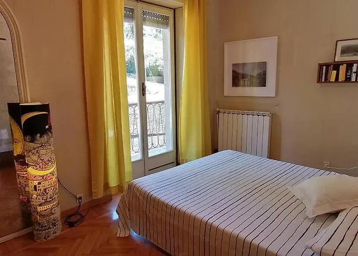 Lakefront 15 * Оменья
