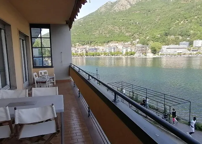 Lakefront 15 * Оменья